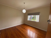 Thumbnail image of Milford North Shore City House - 6