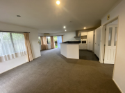 Thumbnail image of Albany North Shore City House - 2
