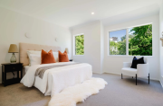 Thumbnail image of Albany North Shore City House - 2