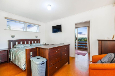 Photo of Westgate Waitakere City House - 10