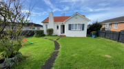 Thumbnail image of Milford North Shore City House - 12