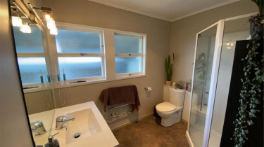 Photo of Sunnynook North Shore City House - 15