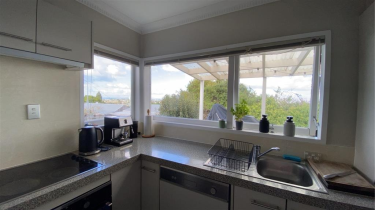 Photo of Sunnynook North Shore City House - 16