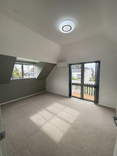 Photo of Glenfield North Shore City House - 12