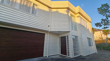 Photo of Forrest Hill North Shore City House - 2