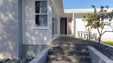 Photo of Birkdale North Shore City House - 1