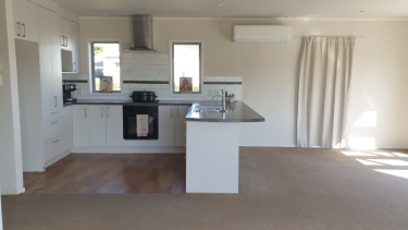 Photo of Beach Haven North Shore City House - 3