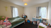 Thumbnail image of Northcross North Shore City House - 13