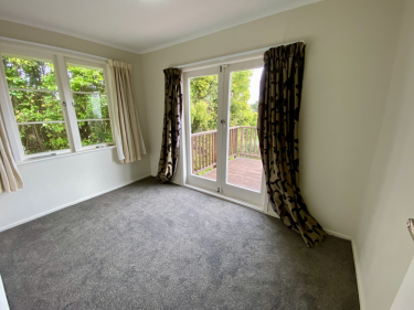 Photo of Totara Vale North Shore City House - 9