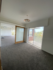 Thumbnail image of Milford North Shore City House - 5