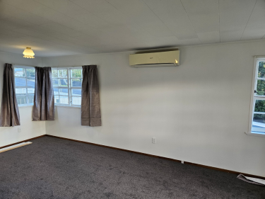 Photo of Glenfield North Shore City House - 2