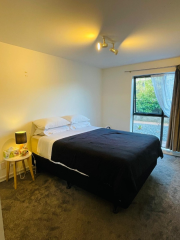 Thumbnail image of Castor Bay North Shore City House - 9