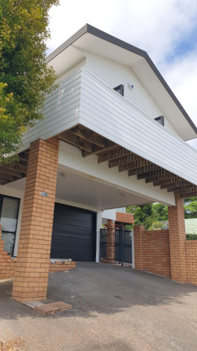 Click for more info about House NHP8954