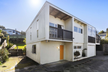 Photo of Totara Vale North Shore City House - 10