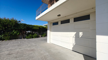 Photo of Castor Bay North Shore City House - 3