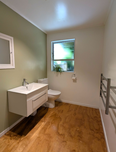 Photo of Titirangi Waitakere City House - 11