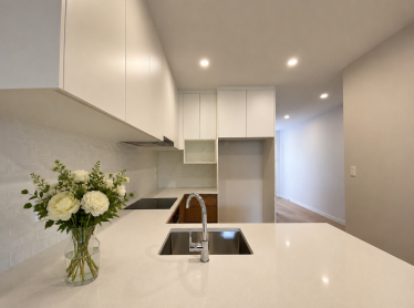 Click for more info about House NHP11785
