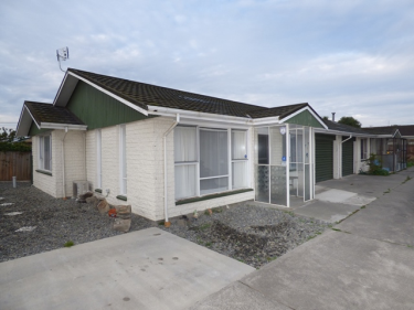 1/3 Farnborough Street