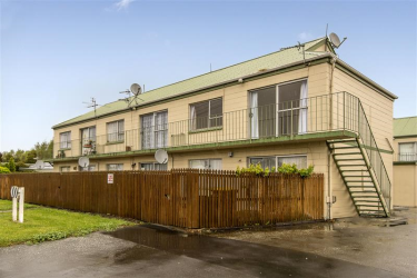 3/93 Racecourse Road