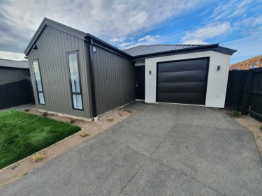14 Koral Lane