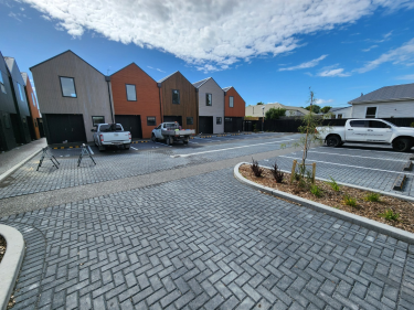 14/6 Trent Street