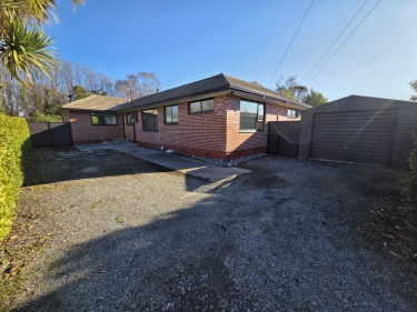 8 Haig Place