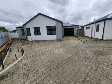 51b Tauiwi Crescent