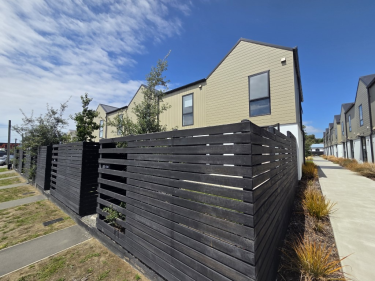 1/100 Ruskin Street