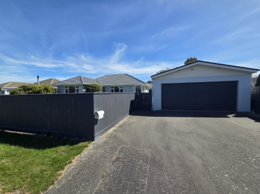 11 Grimseys Road