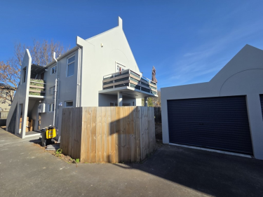 2/26 Walton Street