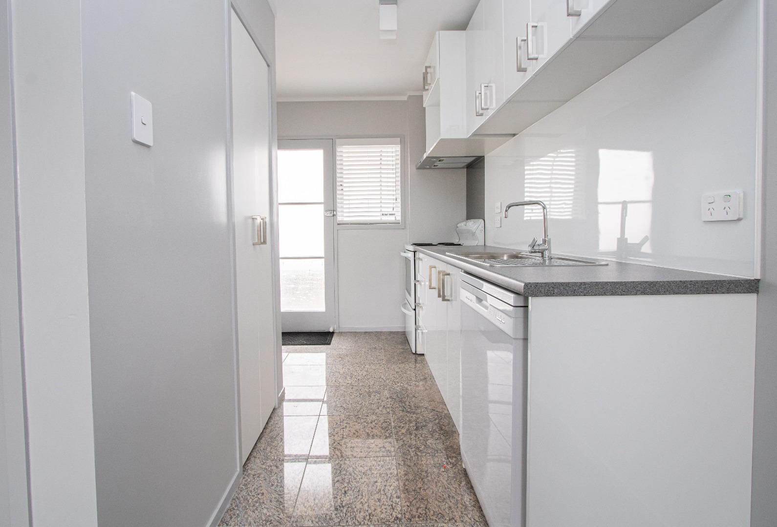 RBPR000928 - Image 2