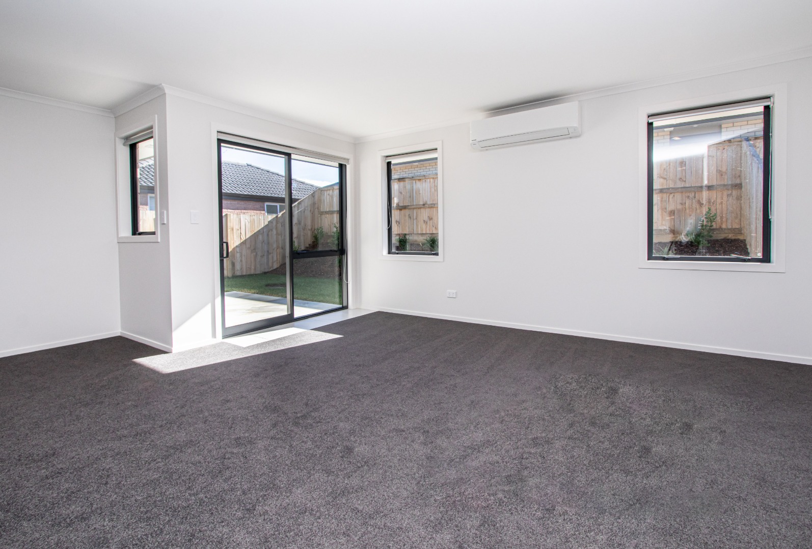 RBPR005585 - Image 4