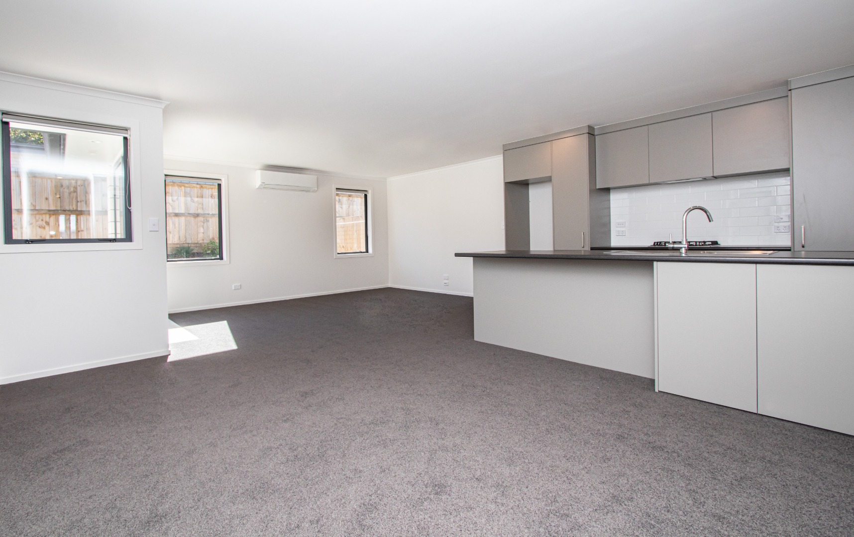 RBPR005585 - Image 7