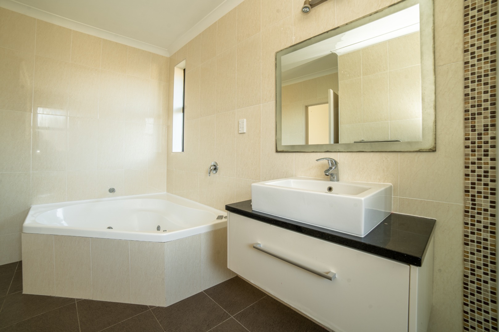 RBPR003859 - Image 16