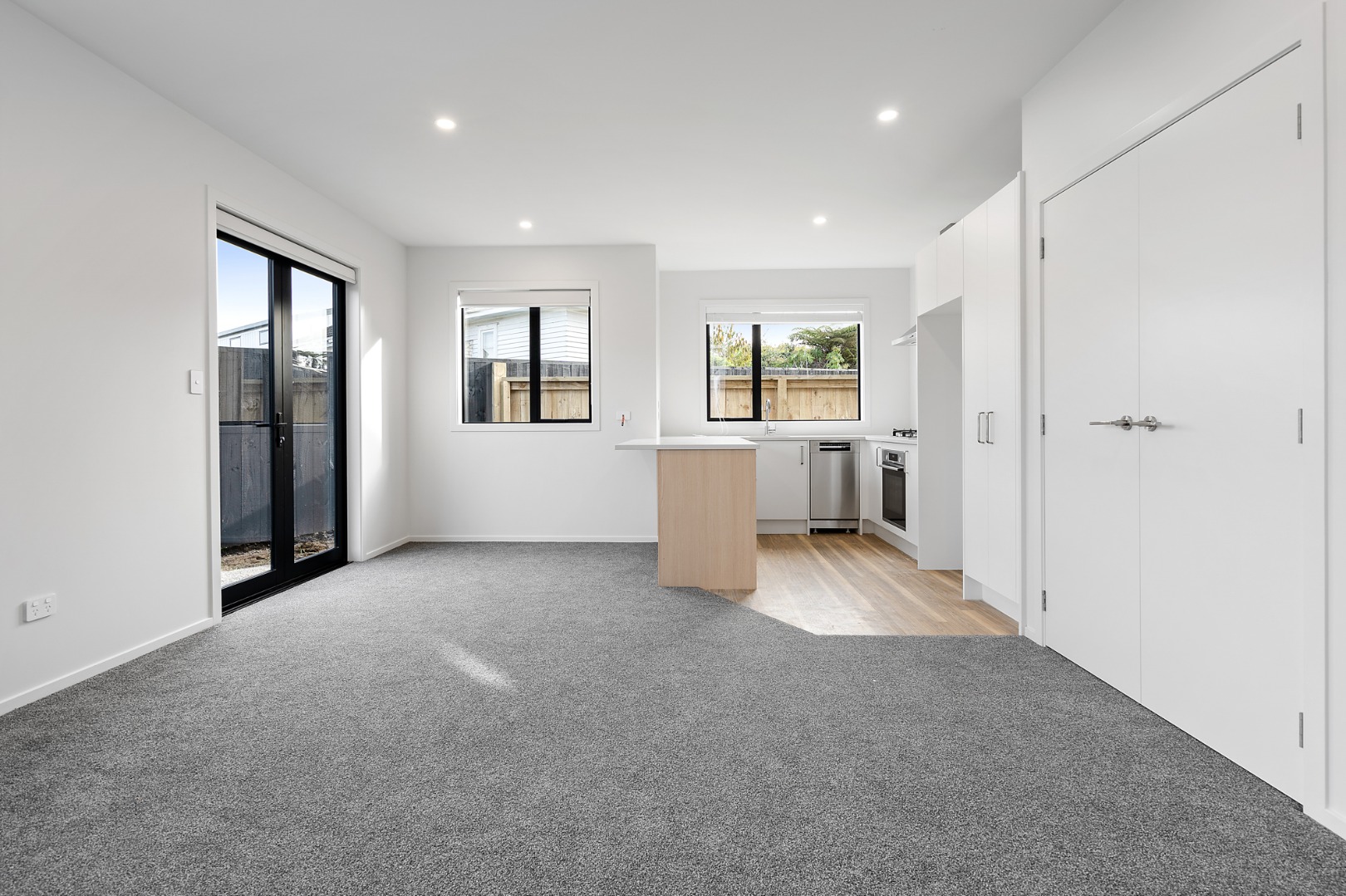 RBPR005873 - Image 2