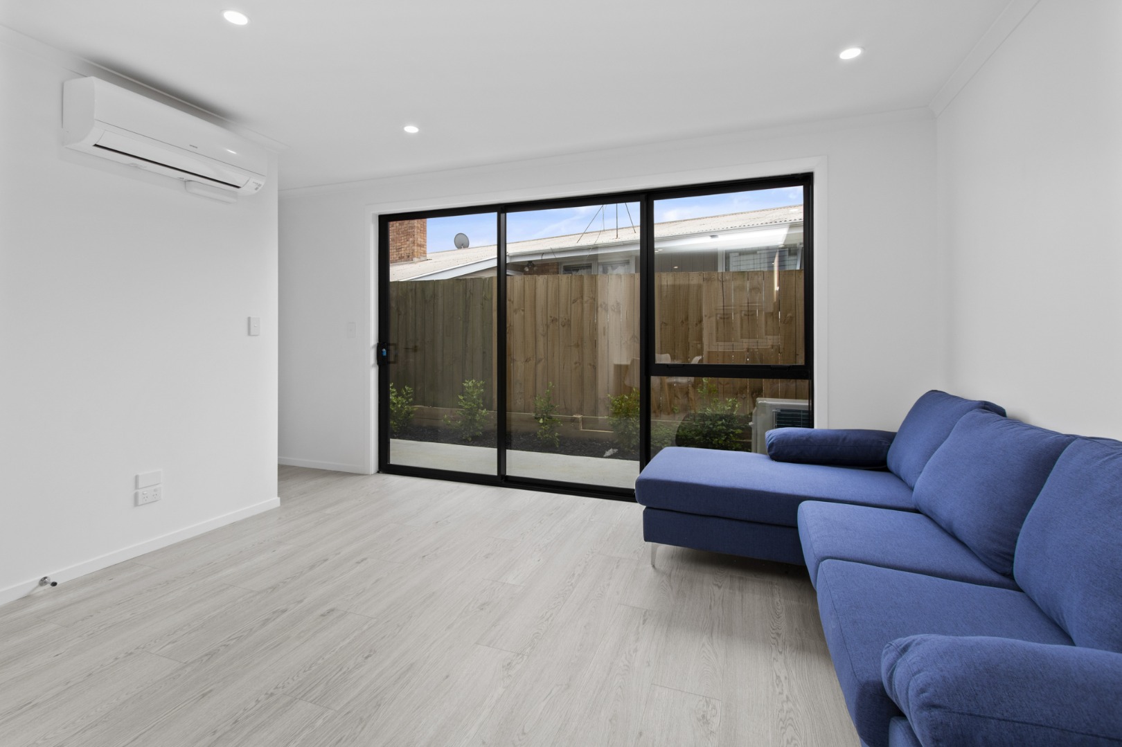 RBPR005990 - Image 6