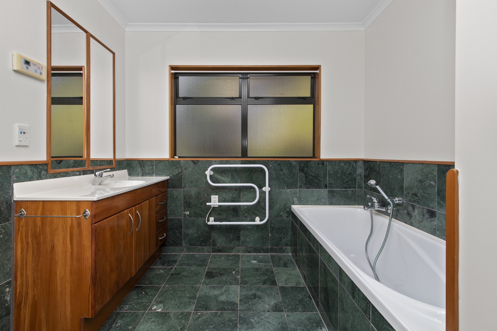 RBPR006154 - Image 19