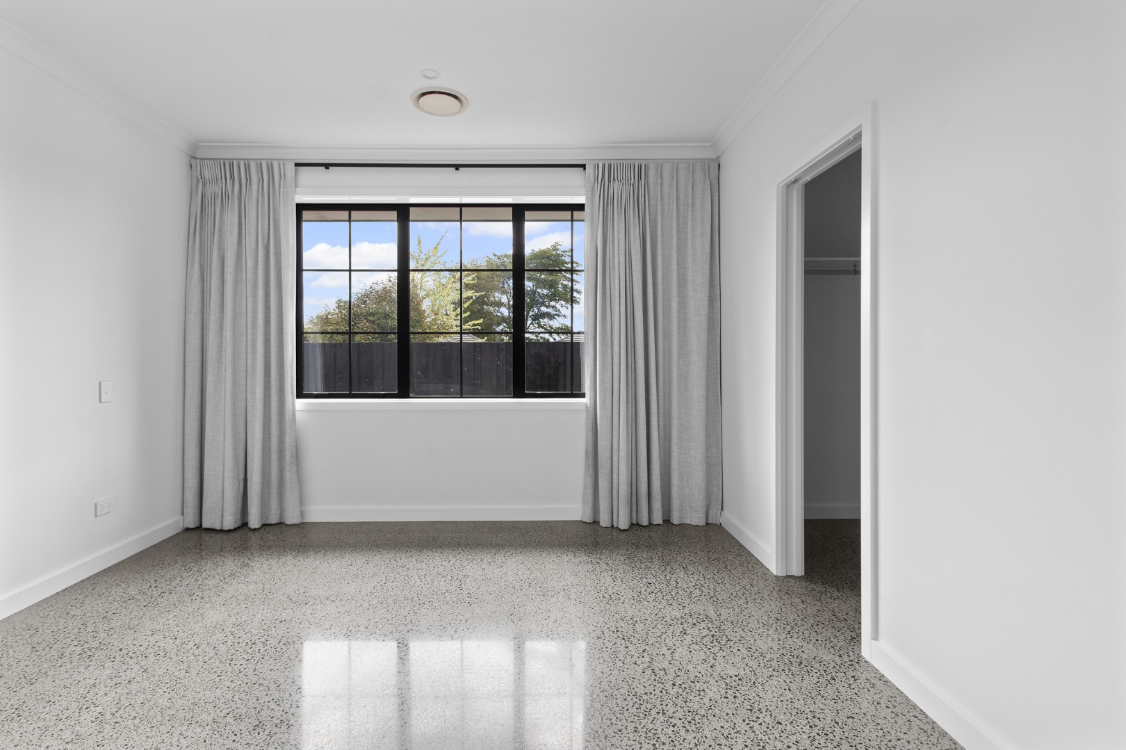 RBPR006237 - Image 12