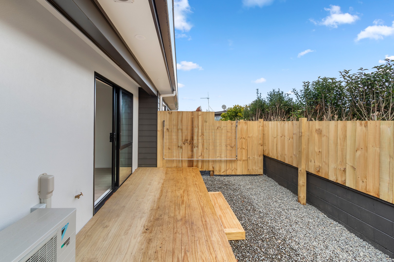 RBPR006275 - Image 2