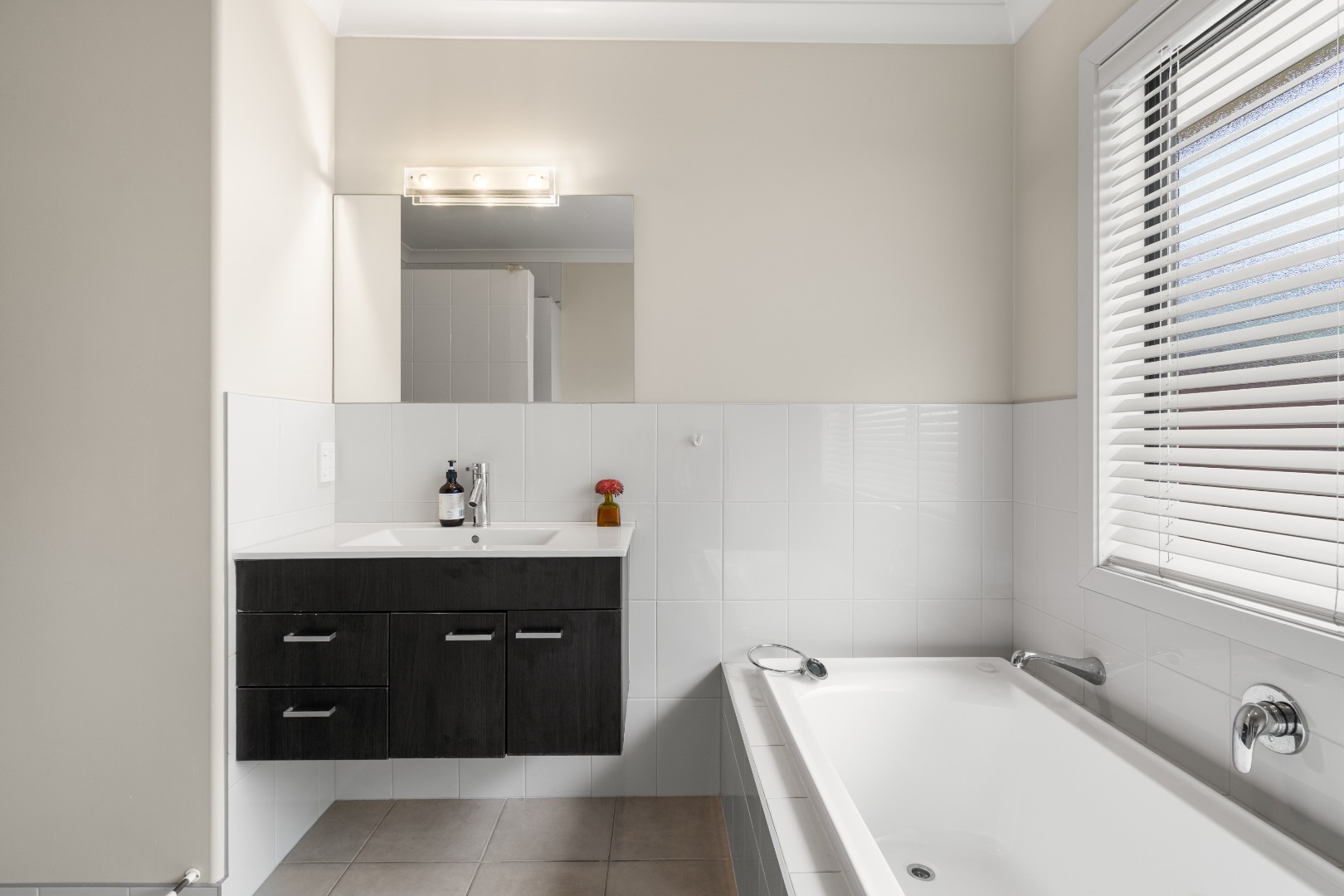 RBPR006652 - Image 16