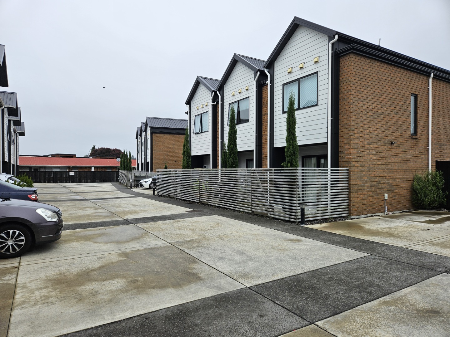 RBPR005818 - Image 1