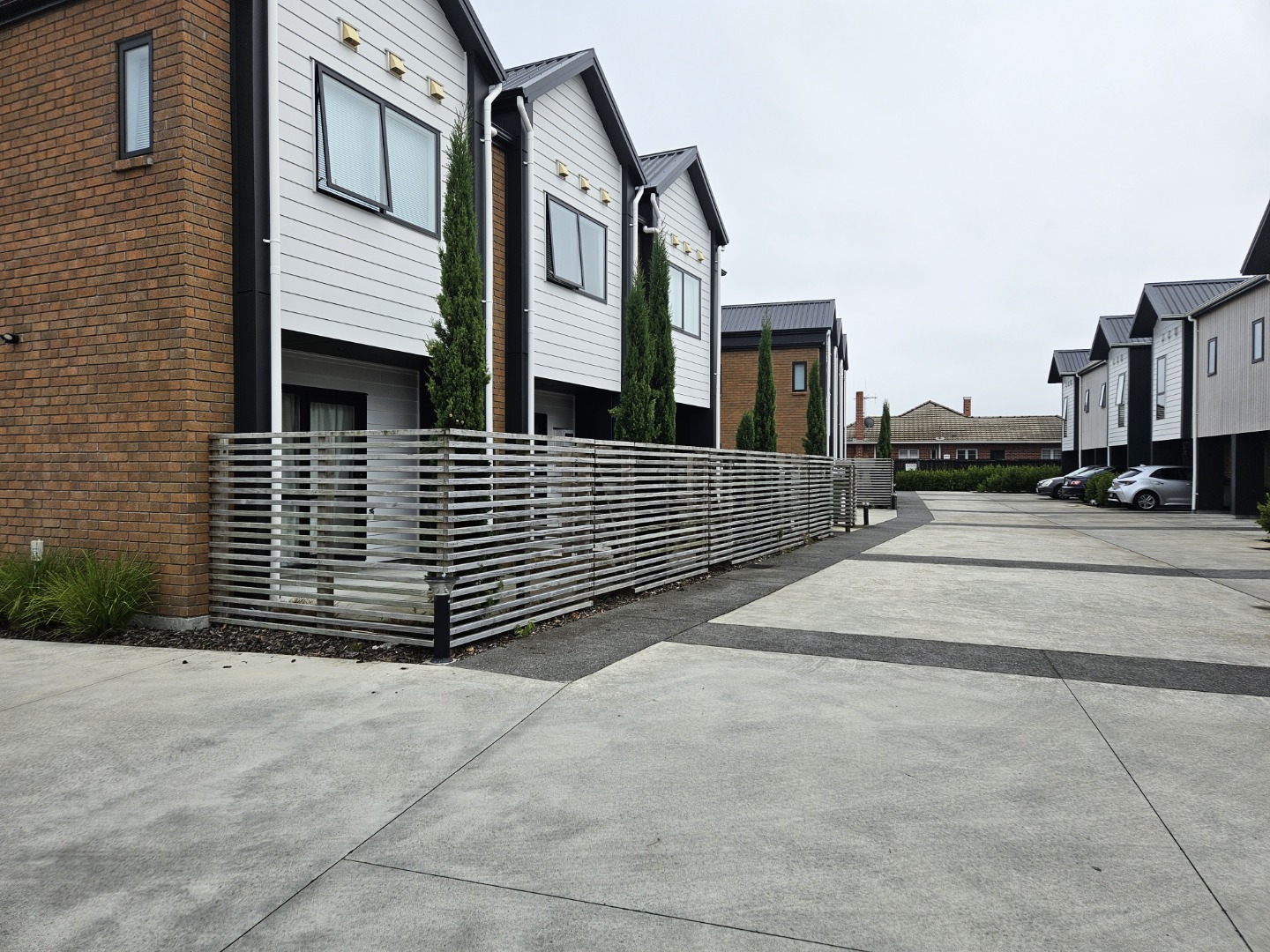 RBPR005824 - Image 1