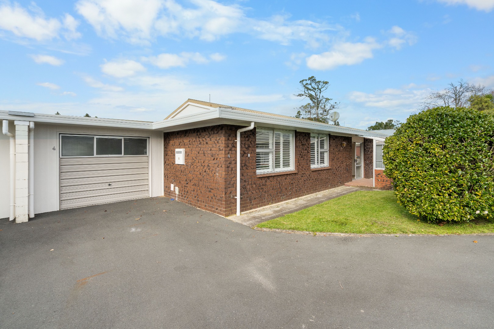 RBPR006776 - Image 1