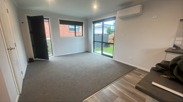 10a Blanche Way