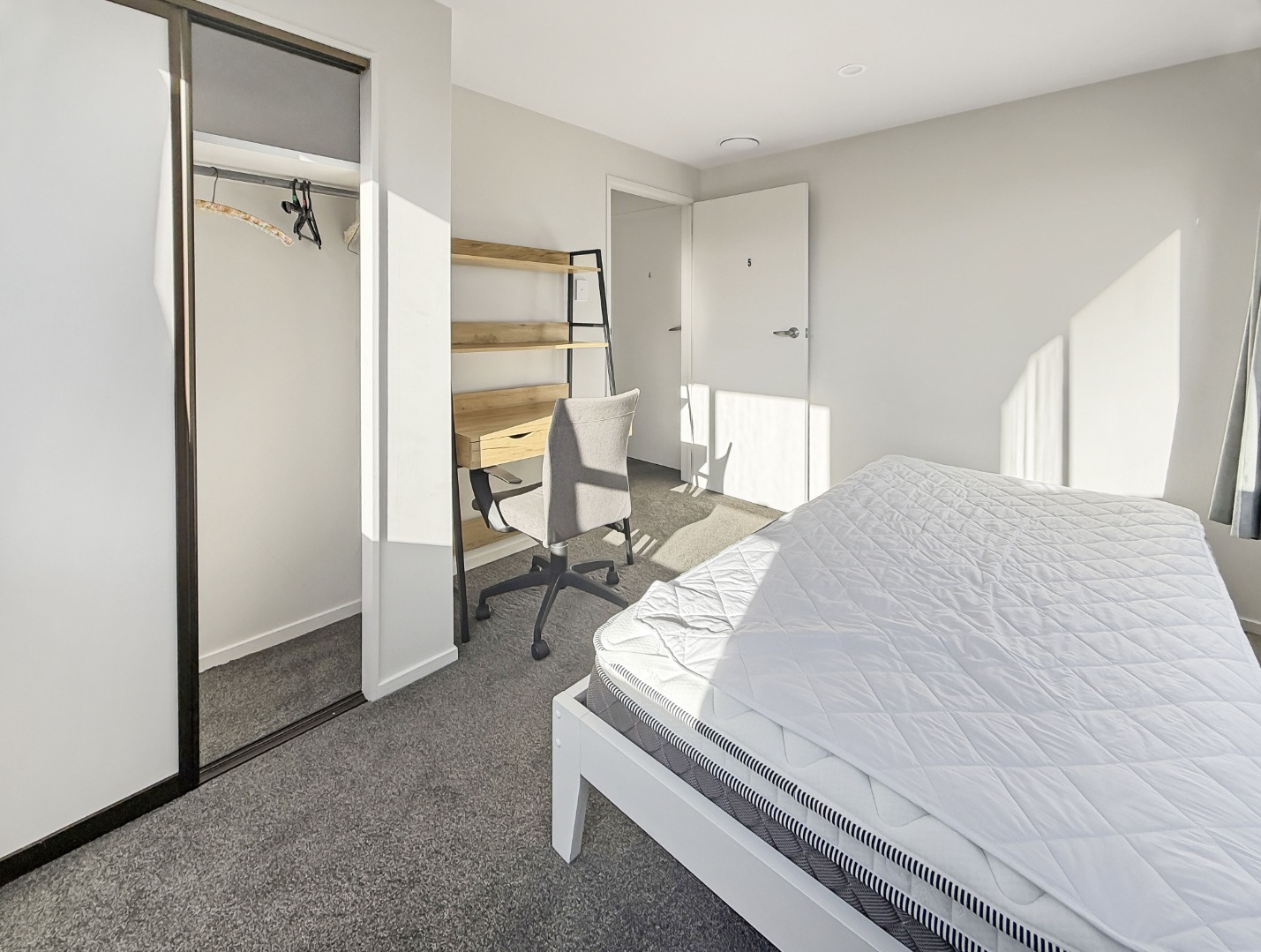 Rental property at 8 Douglas Street, Lincoln, Christchurch, photo 9 of 12