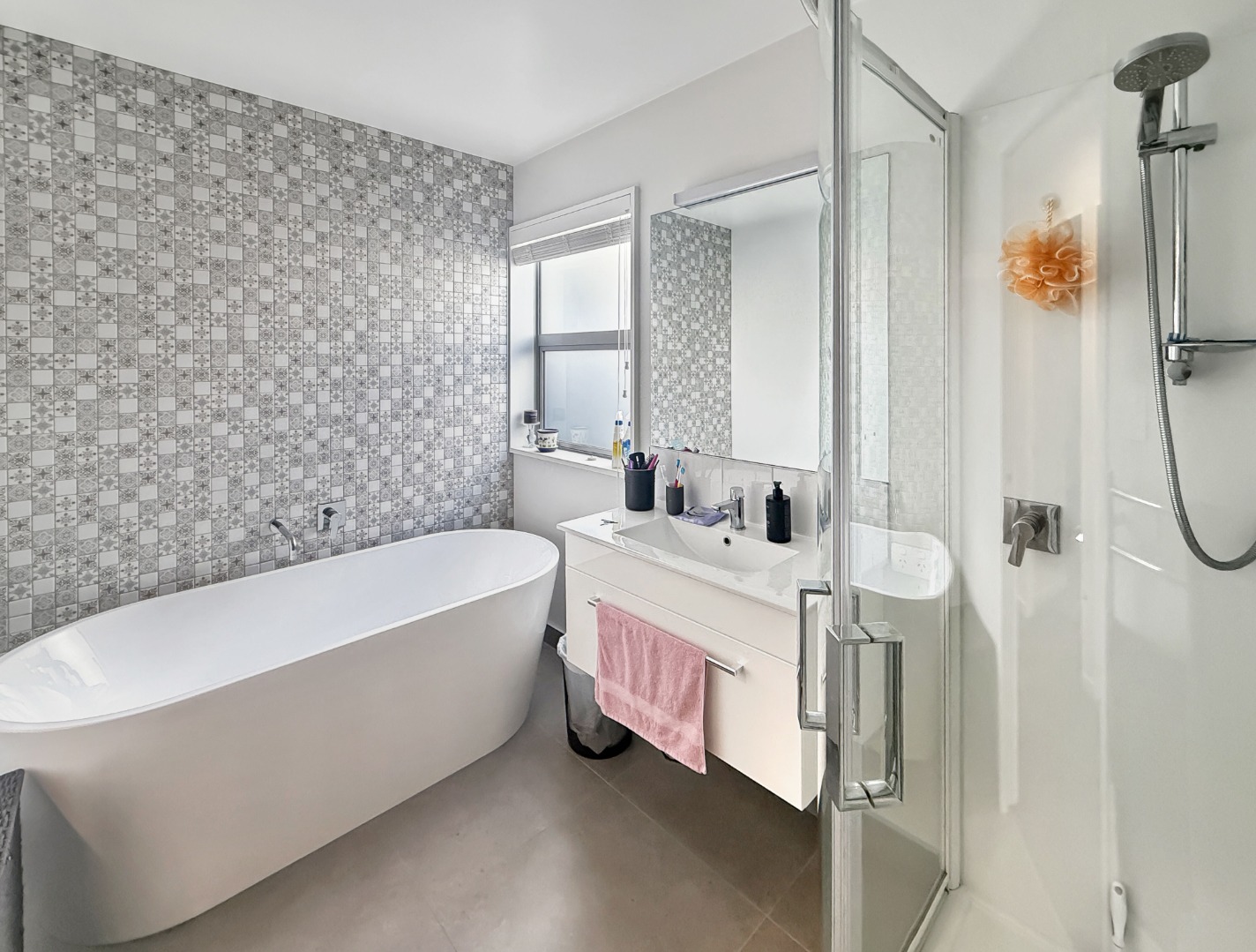 Rental property at Broomfield, Christchurch, photo 10 of 14