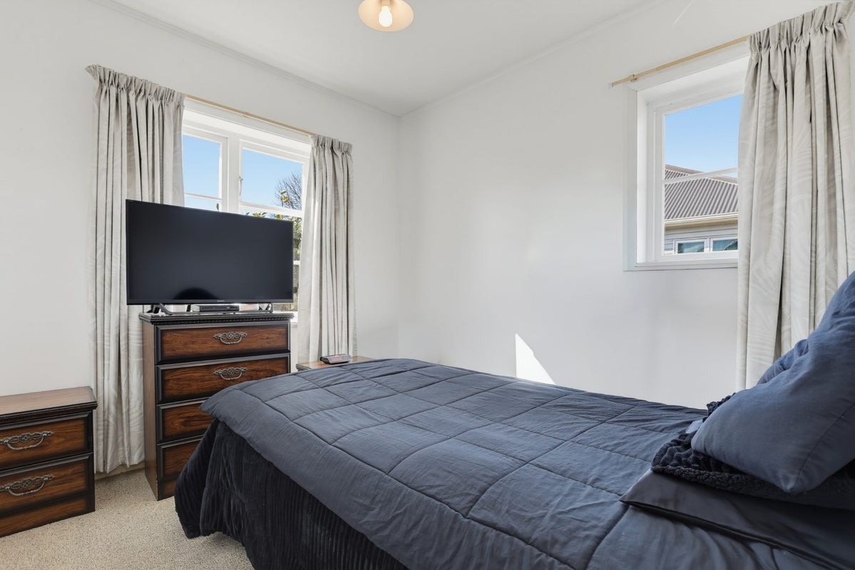 Rental property at 5 Hobson Street, Woolston, Christchurch City, photo 8 of 10