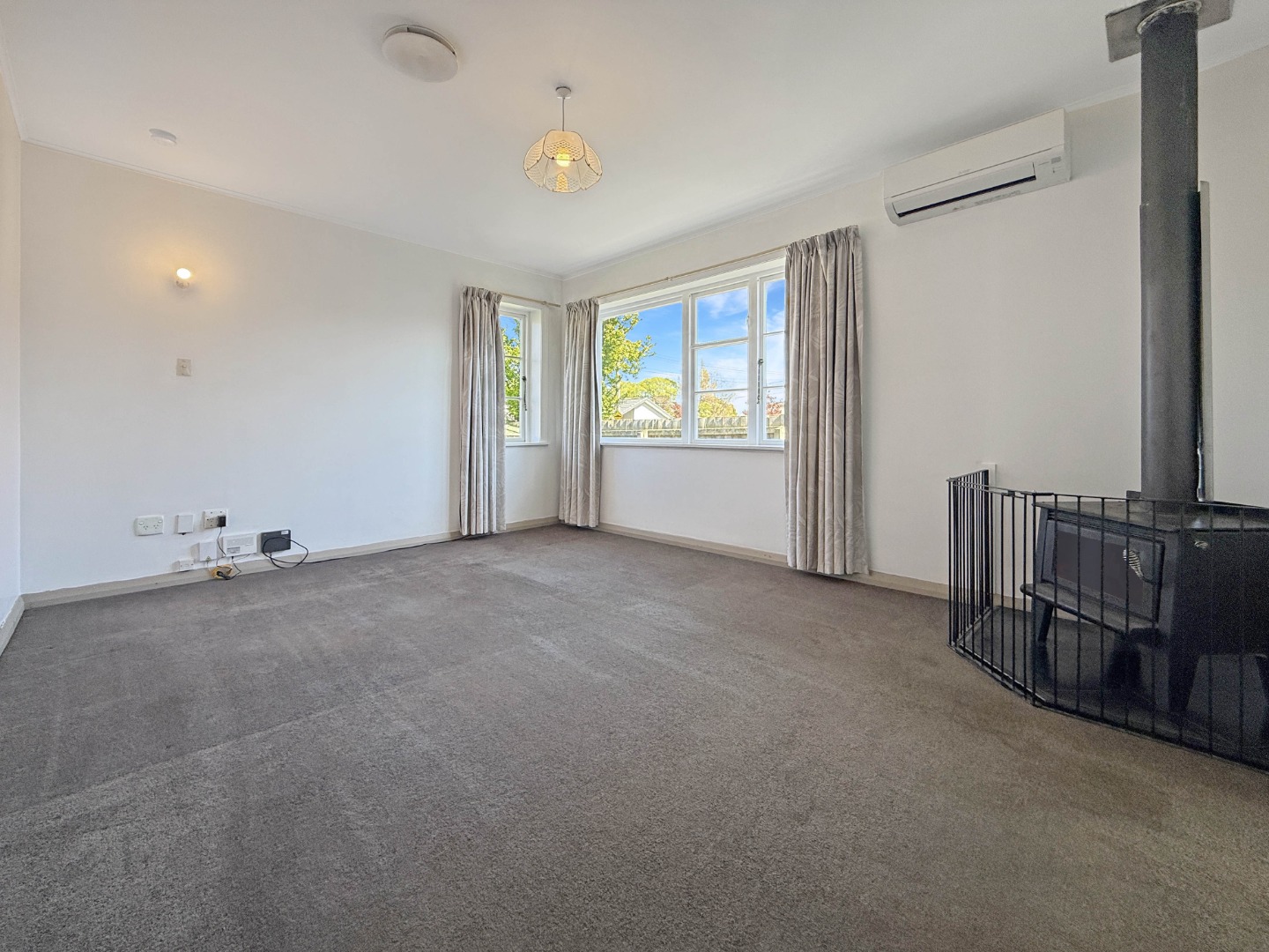 Rental property at 5 Hobson Street, Woolston, Christchurch City, photo 10 of 10