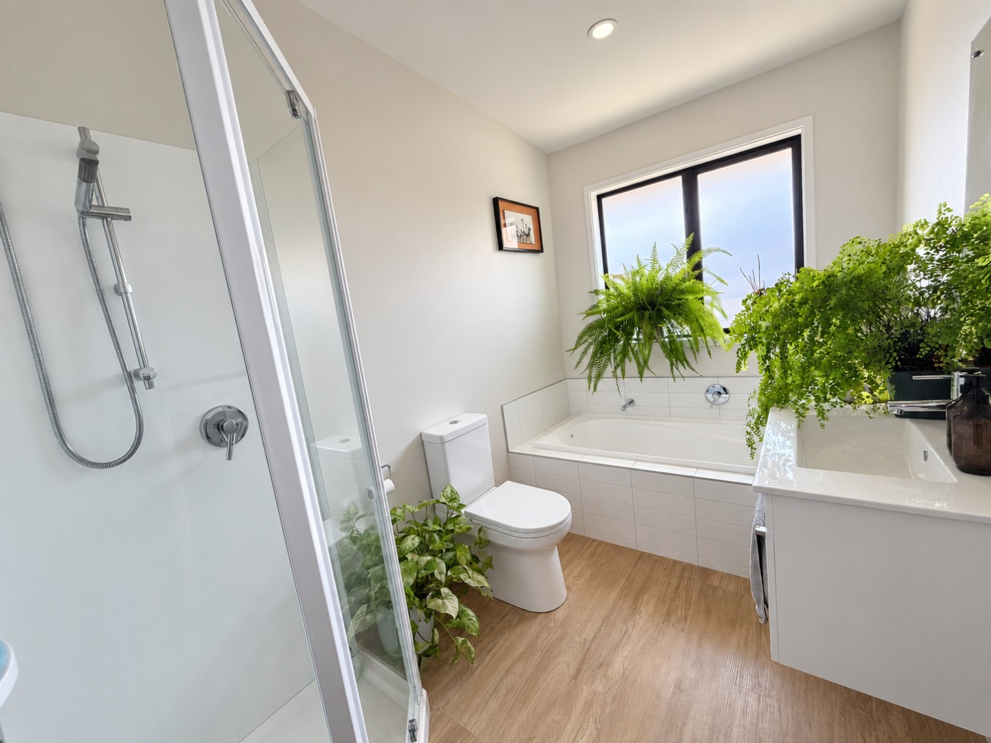Rental property at 46 John Holmes Rd, Halswell, Christchurch, photo 10 of 12