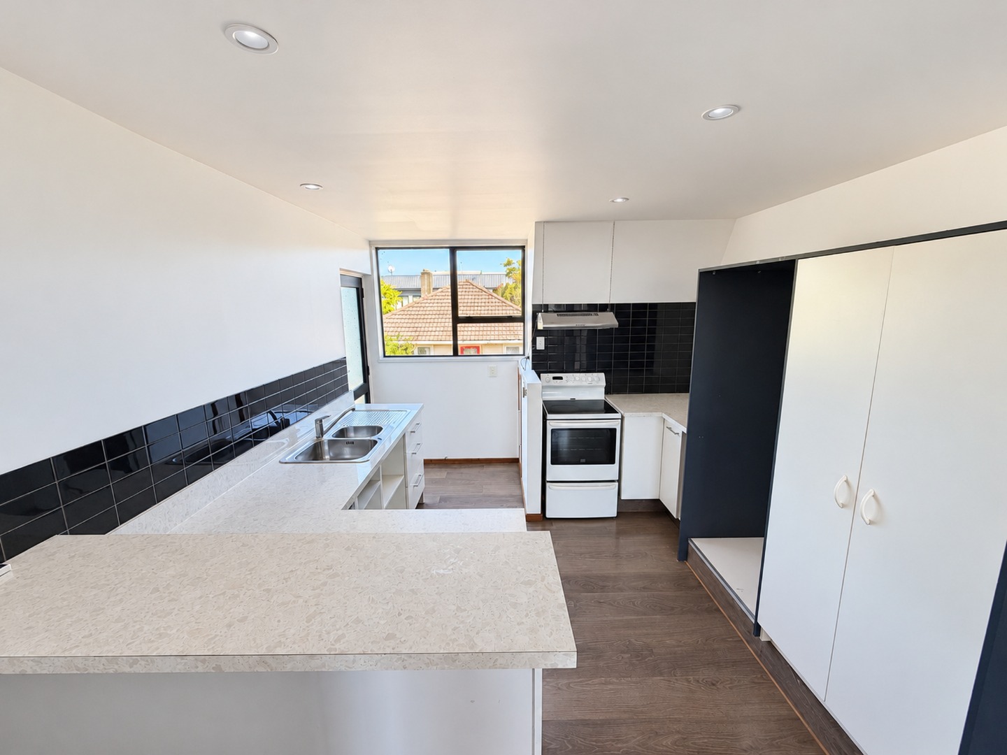 Rental property at 43 Brockworth Place, Riccarton, Christchurch City, photo 3 of 14